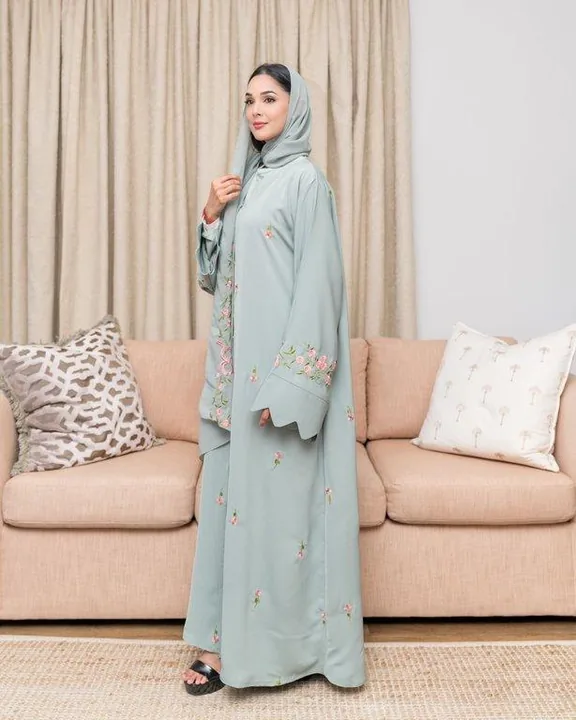 Zuhura Abaya